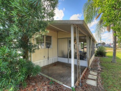 308 Pineapple St, Sebastian, FL 32958 - photo 6