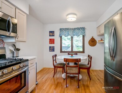 834BrookVillage11Lores