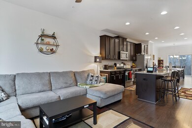 8207 Hollow Ct, Severn, MD 21144 - photo 6