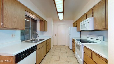 10013-W-Burns-Drive-Sun-City-Az-85351-11