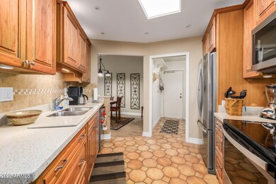 17413 N 105th Ave, Sun City, AZ 85373 - photo 6