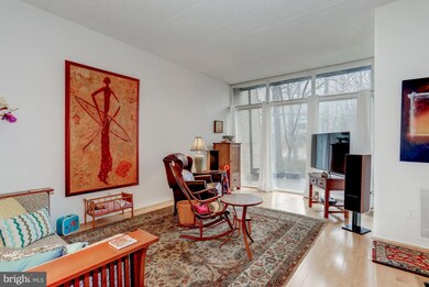11561 Rolling Green Ct unit 101, Reston, VA 20191 - photo 5