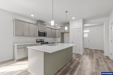 702 Tigerlily St, Silverton, OR 97381 - photo 7