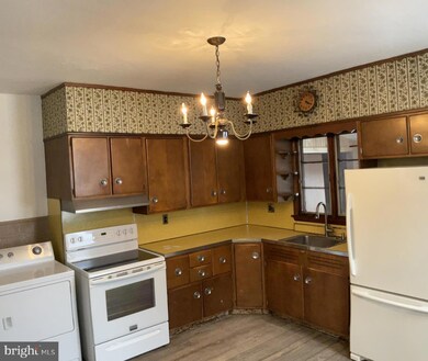 118 E Green St, West Hazleton, PA 18202 - photo 7