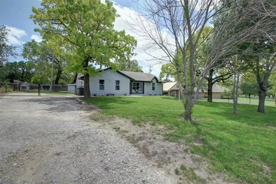 800 Spring Creek Rd, Weatherford, TX 76087 - photo 2