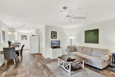 1605 Alta Vista Dr, Alvin, TX 77511 - photo 6