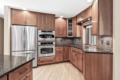 5550 W GILLESPIE RD, COLUMBIA, MO 65203
