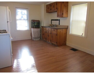 74 Spencer St, Lynn, MA 01905 - photo 6