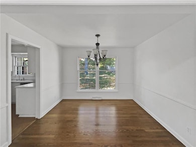 10332 Cherokee Ln, Leawood, KS 66206 - photo 7