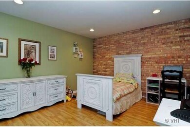 1876 Somerset Ln unit 44, Northbrook, IL 60062 - photo 6