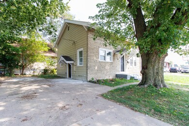 228 E 29th St, Anderson, IN 46016 - photo 2