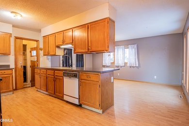 511 8th Avenue - MLS Size-15