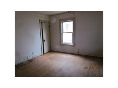 907 Princeton Ave, Lansing, MI 48915 - photo 4