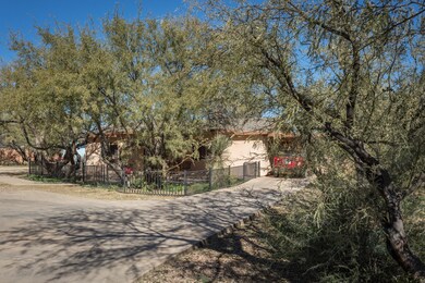 1100 W. Calle San Salvador-0391