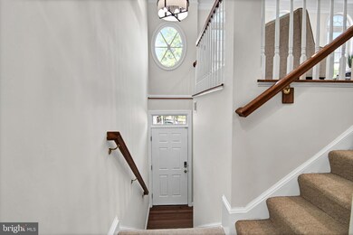 9084 Tanyard Ln, Lorton, VA 22079 - photo 3