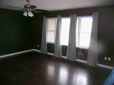 117 Liverpool Dr SE, Poplar Grove, IL 61065 - photo 4