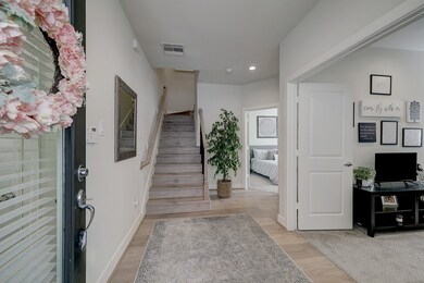 134 Knightsbridge Park Ln, Houston, TX 77018 - photo 3