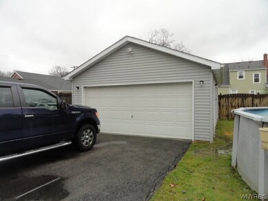 223 E Felton St, North Tonawanda, NY 14120 - photo 6