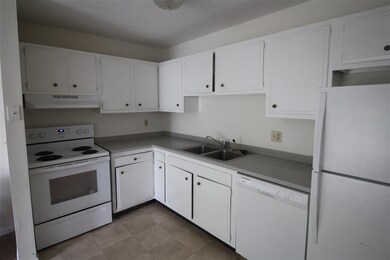 73 E Broadway unit R, Derry, NH 03038 - photo 4