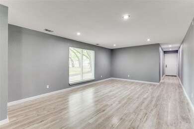 3718 Twin Creeks Dr, Cleburne, TX 76031 - photo 6