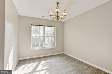 9121 Gracious End Ct, Columbia, MD 21046 - photo 6