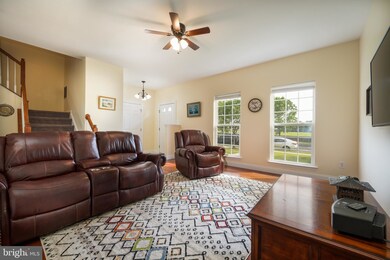 25 Braden Ct, Perkasie, PA 18944 - photo 3