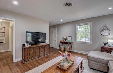 1321 S Fillmore St, Little Rock, AR 72204 - photo 5