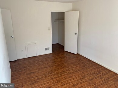 9679 Hagel Cir, Lorton, VA 22079 - photo 7