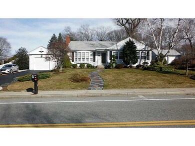 117 Simmonsville Ave, Johnston, RI 02919 - photo 2