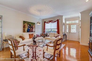 10 Hyacinth Ct, Holmdel, NJ 07733 - photo 5