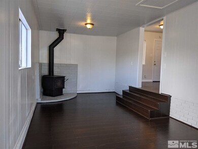 713 L St, Sparks, NV 89431 - photo 3