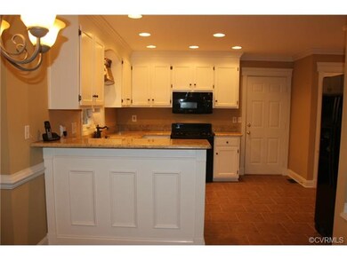Crown molding, chair rail, 5 1/2