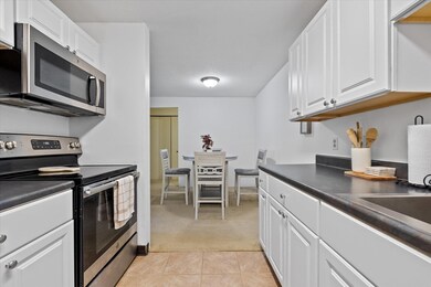 7 Oak St unit 4, Natick, MA 01760 - photo 3
