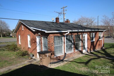 2206 Hoey Church Rd, Shelby, NC 28152 - photo 6