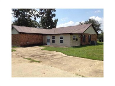 Exterior Back. BACK YARD WITH SUNROOM ADDITION NEW