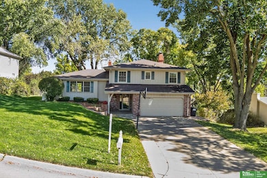 827 S 121st St, Omaha, NE 68154 - photo 2