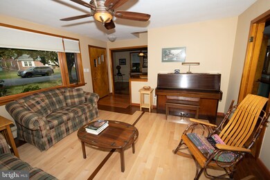 13615 Grandview Dr, Hagerstown, MD 21742 - photo 7