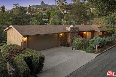 702 Cavanagh Rd, Glendale, CA 91207 - photo 5