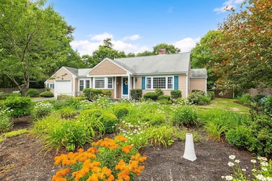 14 Fenway St, South Yarmouth, MA 02664 - photo 6