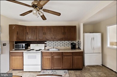 311 Maple Rd, Mount Laurel, NJ 08054 - photo 7