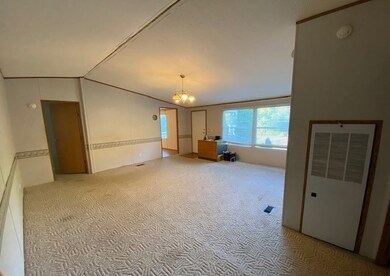 615 Transit Ave, Columbia, TN 38401 - photo 3