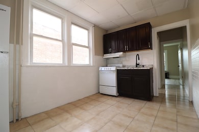 24 Gray St unit 2, Jersey City, NJ 07302 - photo 2