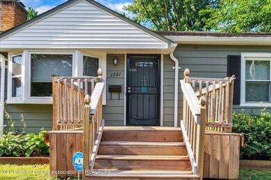 1301 Lenore Ave, Lansing, MI 48910 - photo 3