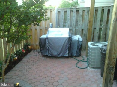 14215 Hunters Run Way, Gainesville, VA 20155 - photo 7