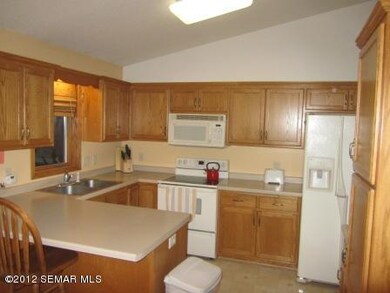 Kitchen (12x10)