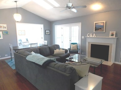 2083 Bent Trail Ct, Ann Arbor, MI 48108 - photo 6