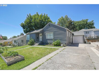 623 NW 7th St, Pendleton, OR 97801 - photo 3