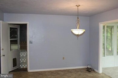 2964 Roosevelt Dr, Chambersburg, PA 17201 - photo 4