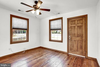 15407 Hall Rd, Bowie, MD 20721 - photo 4