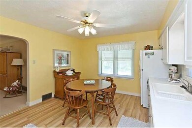 1041 65th St, Windsor Heights, IA 50324 - photo 7